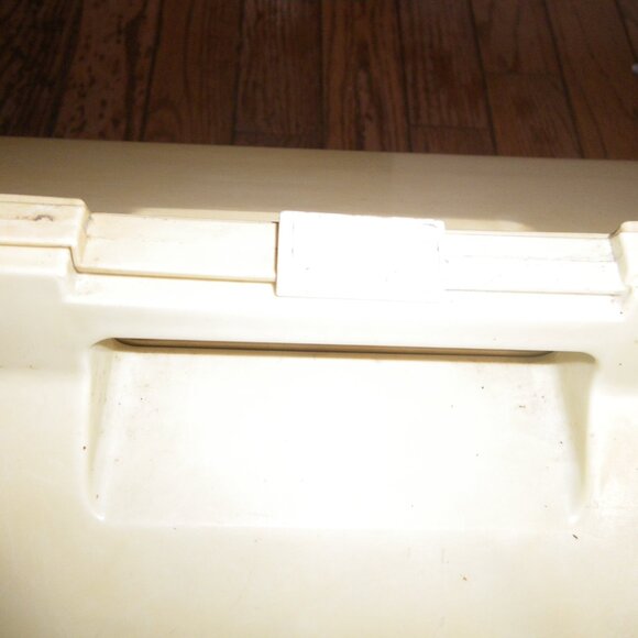 Vintage The Six Packer Thermos Portable Cooler Camping Tailgating Mancave! - Picture 3 of 5